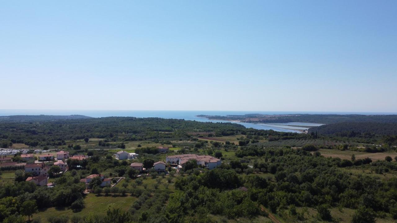 Villa Baldi Tar-Vabriga Екстериор снимка