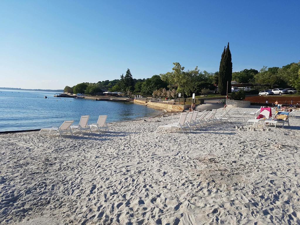 Villa Baldi Tar-Vabriga Екстериор снимка