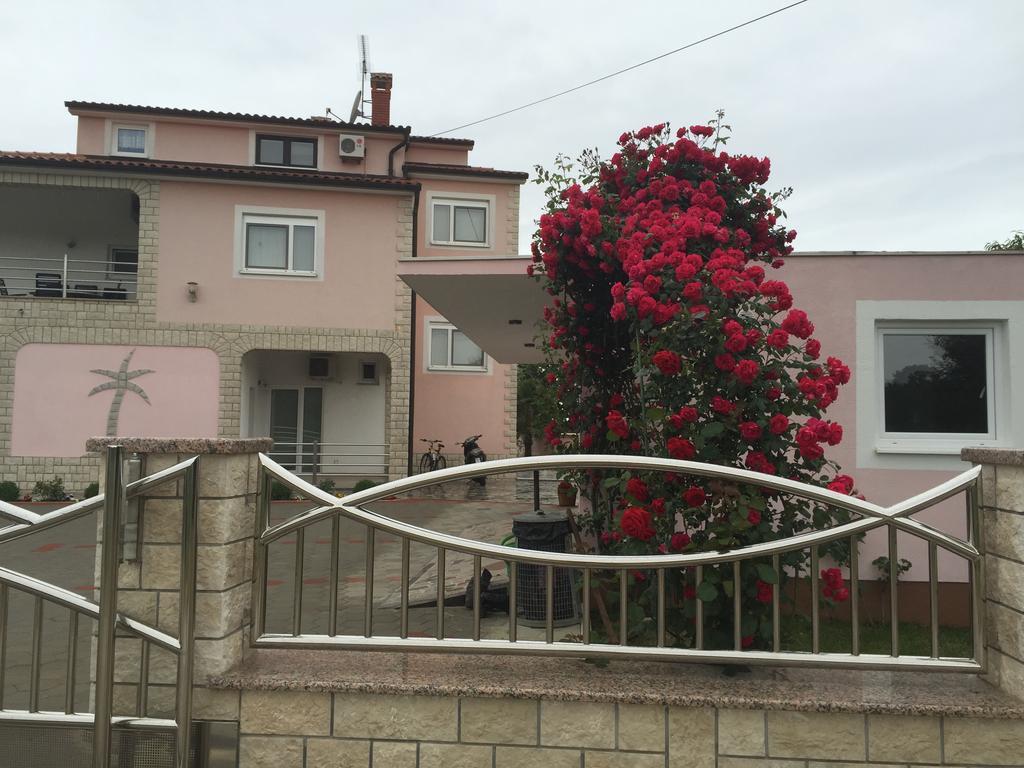 Villa Baldi Tar-Vabriga Екстериор снимка
