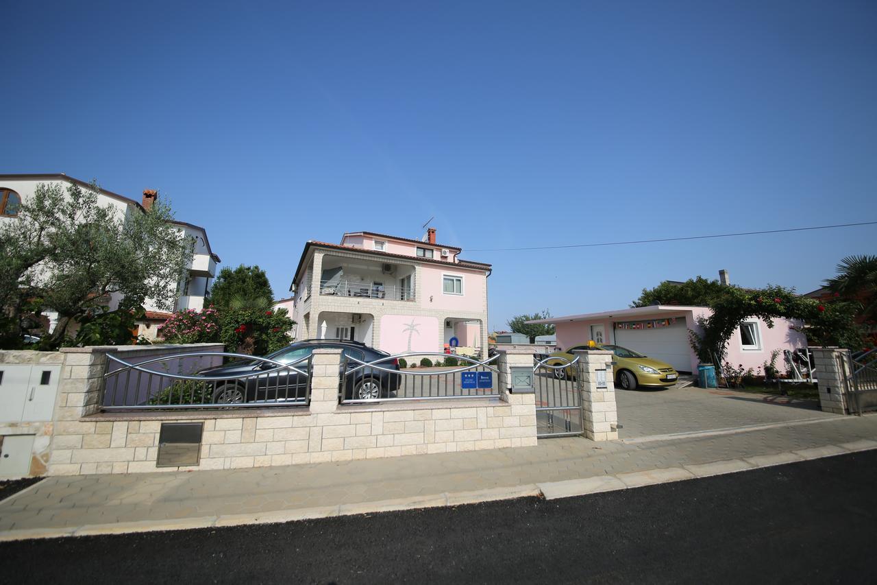 Villa Baldi Tar-Vabriga Екстериор снимка