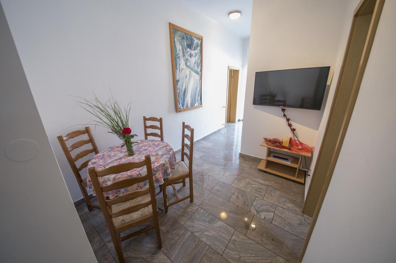 Villa Baldi Tar-Vabriga Екстериор снимка